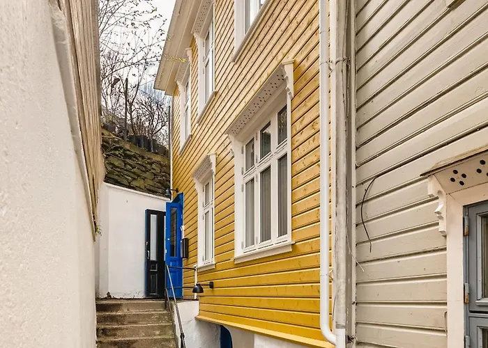 Panorama - View In L 2br & Terrace